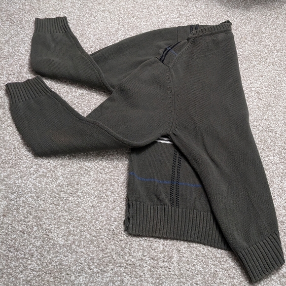 Dockers 100% cotton grey plaid crewneck pullover sweater (flawed) - Picture 8 of 14